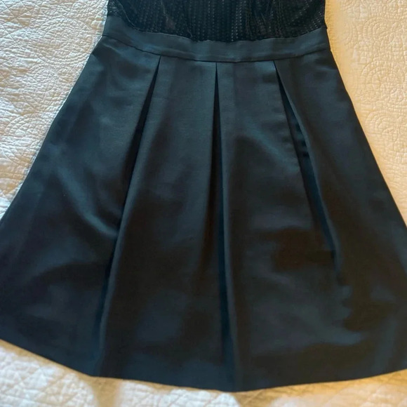 Ivanka Trump Dress - Picture 7 of 10